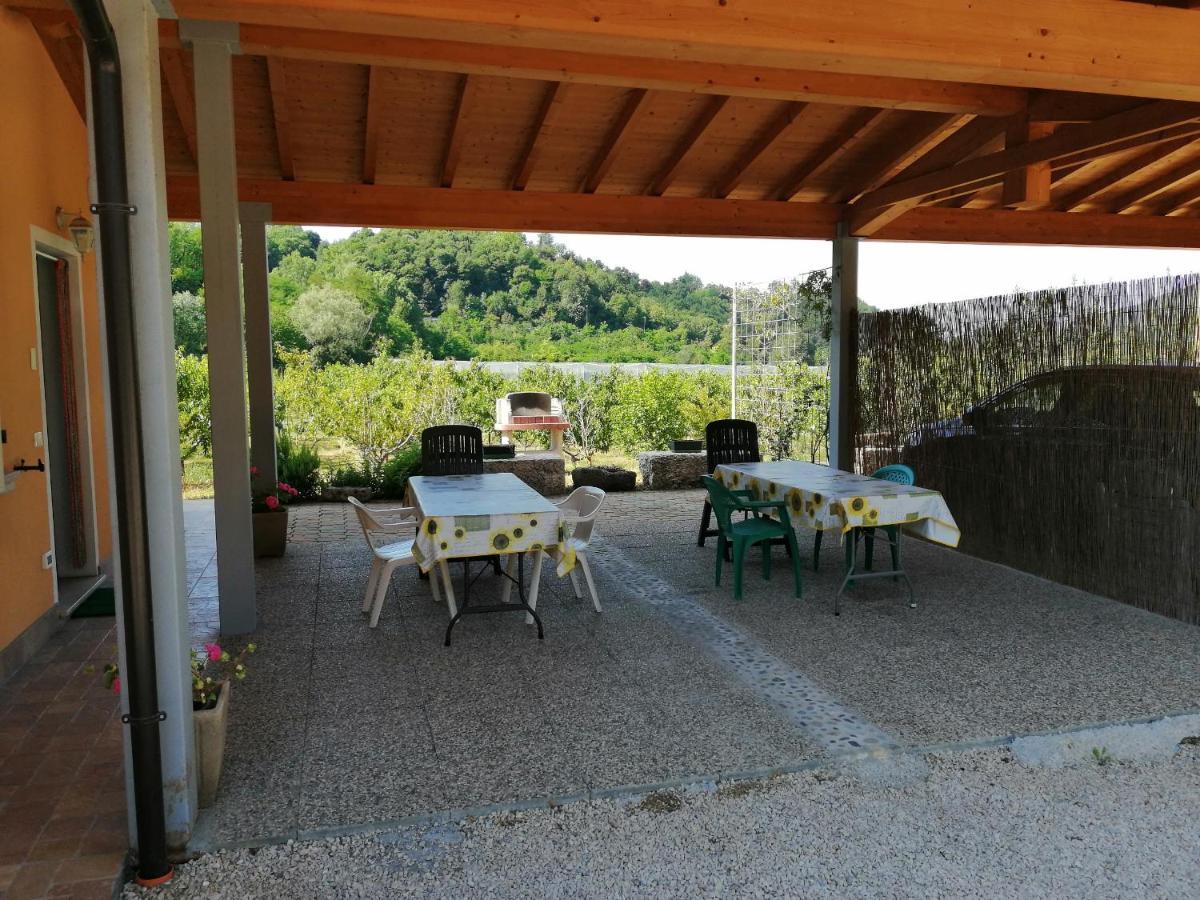 Cascina Legnago Bilocale A 6 Chilometri Da Salo' Apartment Villanuova sul clisi Exterior photo