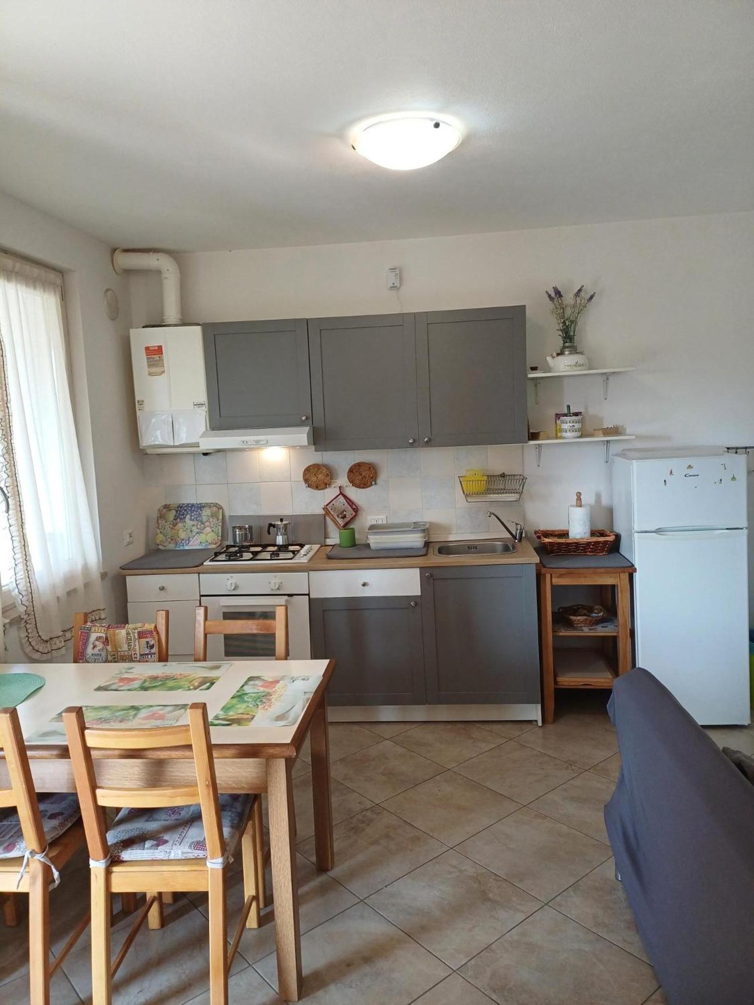 Cascina Legnago Bilocale A 6 Chilometri Da Salo' Apartment Villanuova sul clisi Exterior photo